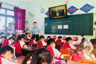 SINH HOẠT CHUYÊN MÔN THEO NGHIÊN CỨU BÀI HỌC